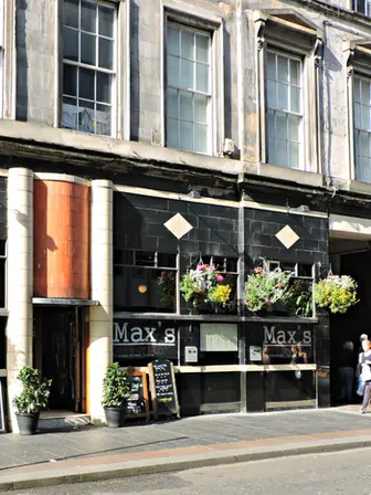 Max's Bar & Grill in Glasgow
