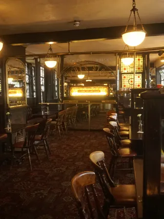 Whitelocks Ale House in Leeds