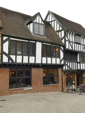 The Cardinal's Hat in Lincoln