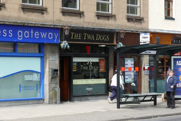 The Twa Dugs in Ayr