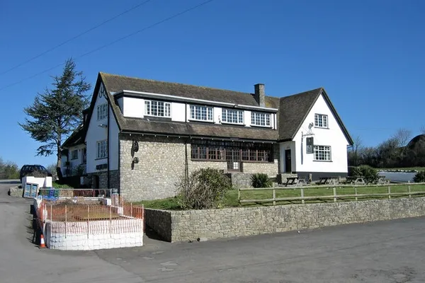 Three Horseshoes Country Inn in Barry