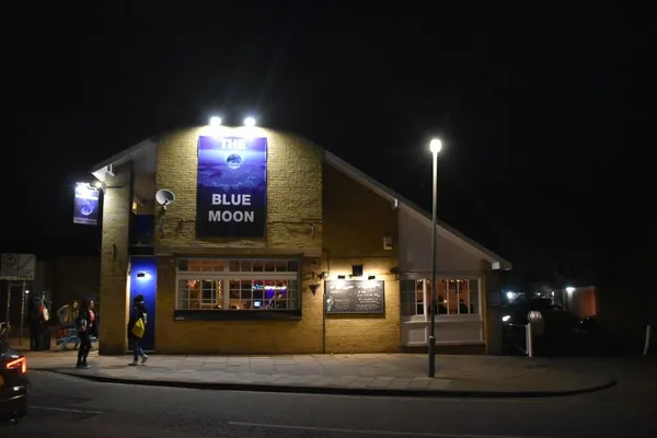 The Blue Moon in Cambridge