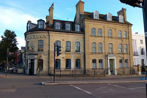 Royal Crown Rochester in Chatham