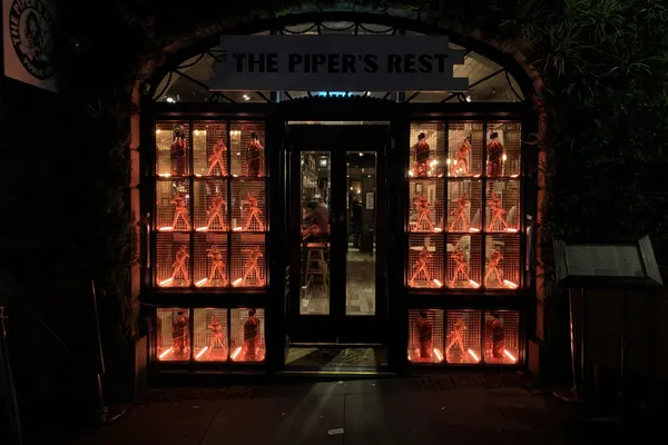 The Piper's Rest in Edinburgh