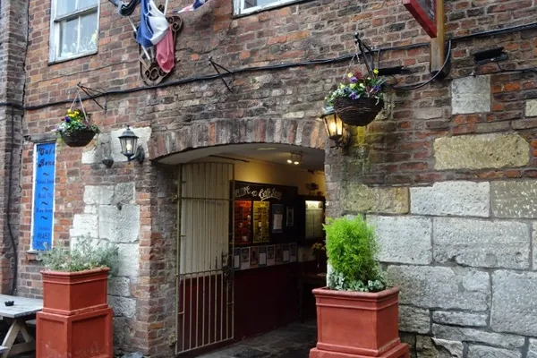 Café René in Gloucester
