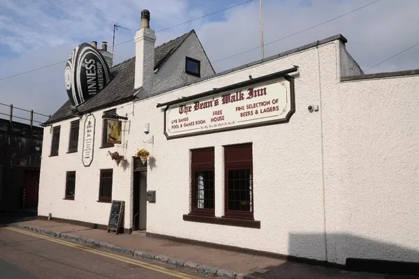 Deans Walk Inn in Gloucester