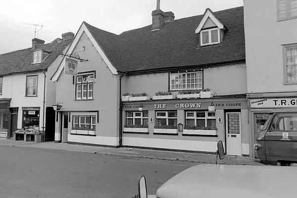 The Crown in Harlow