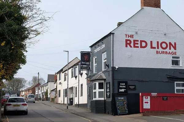 The Red Lion Inn in Hinckley