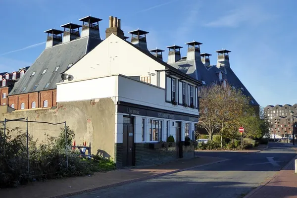 Steamboat Tavern in Ipswich
