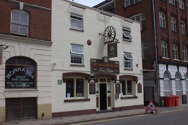 The Wheelwright Arms in Luton