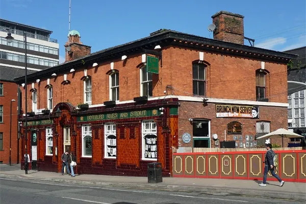 Lass O'Gowrie Manchester in Manchester