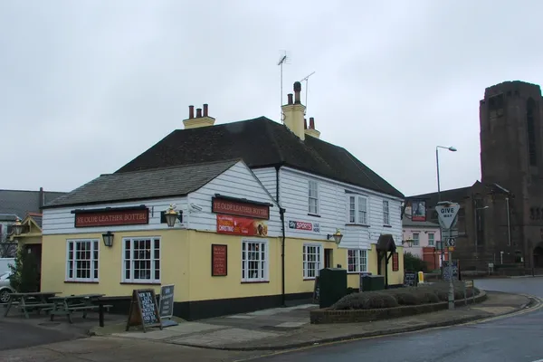 Ye Olde Leather Bottle in Northfleet