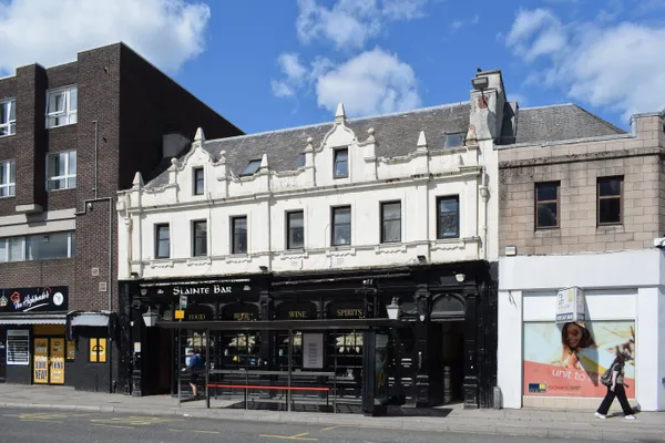 Slàinte Bar in Perth