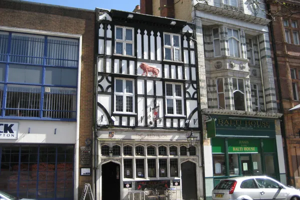 The Red Lion in Southampton