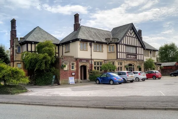 Grapes Hotel in St. Helens