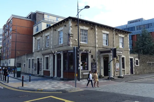 The Queens Tap in Swindon