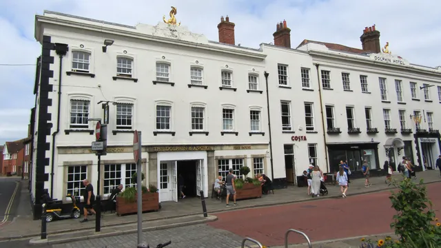 The Dolphin & Anchor in Chichester