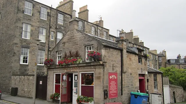 Kay's Bar in Edinburgh