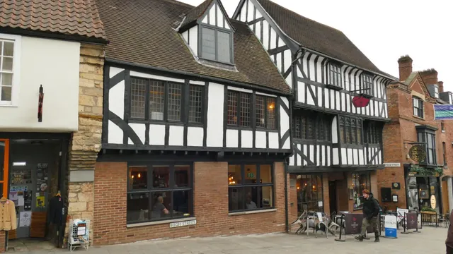 The Cardinal's Hat in Lincoln