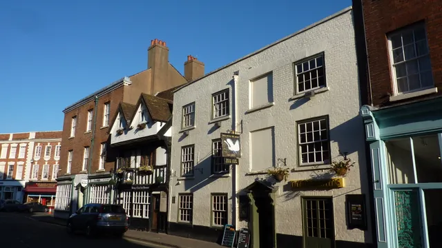 The Swan with Two Nicks in Worcester