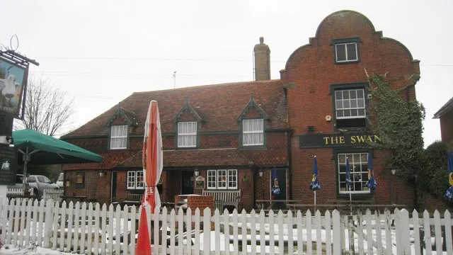Swan & Dog in Ashford
