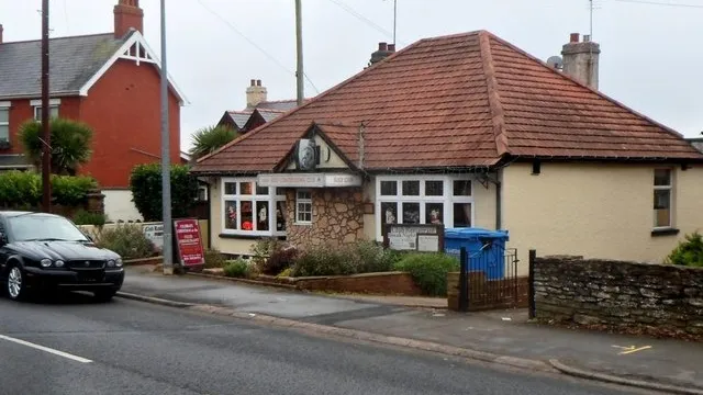 Sully Constitutional Club in Barry