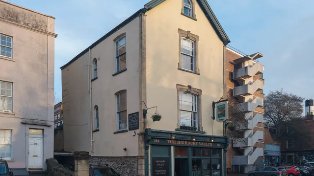 Highbury Vaults in Bristol