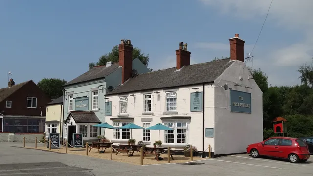 The Three Cottages in Chesterfield
