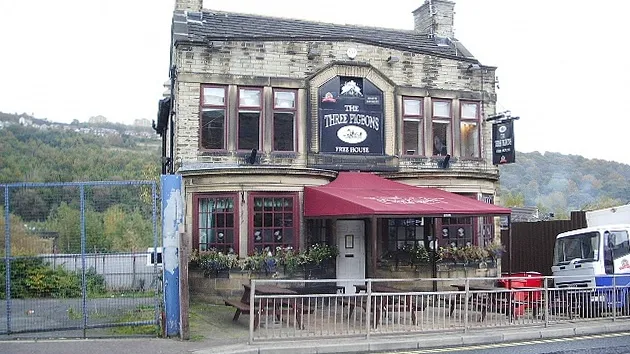 The Three Pigeons Ale House in Elland