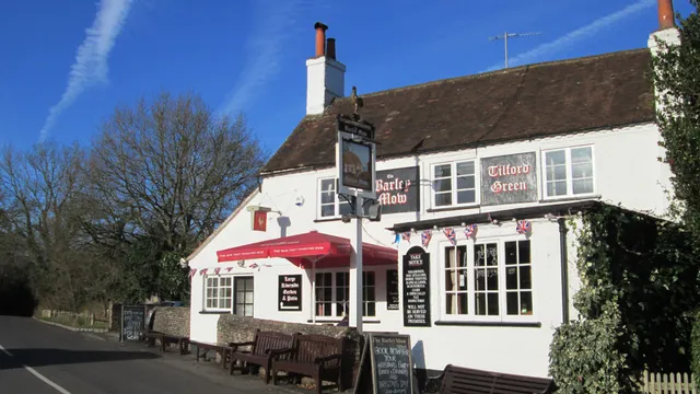 The Barley Mow Tilford in Farnham
