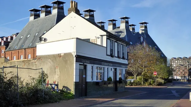 Steamboat Tavern in Ipswich