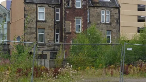 Old Swan Inn in Paisley