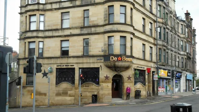 De Beers in Paisley