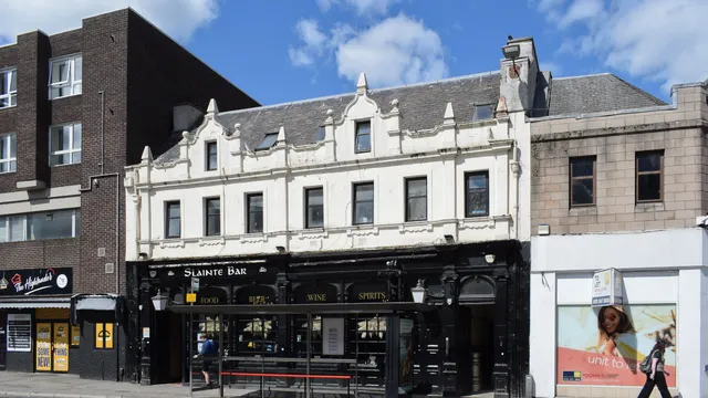 Slàinte Bar in Perth