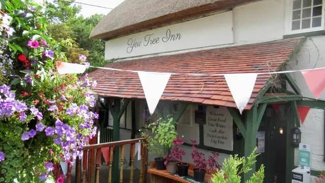 Yew Tree Inn Odstock in Salisbury