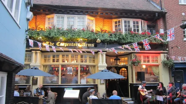 The Carpenters Arms in Slough