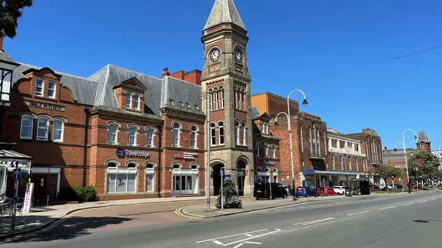 Cheshire Lines Inn in Southport