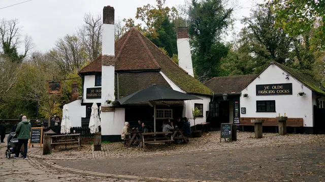 Ye Olde Fighting Cocks in St Albans
