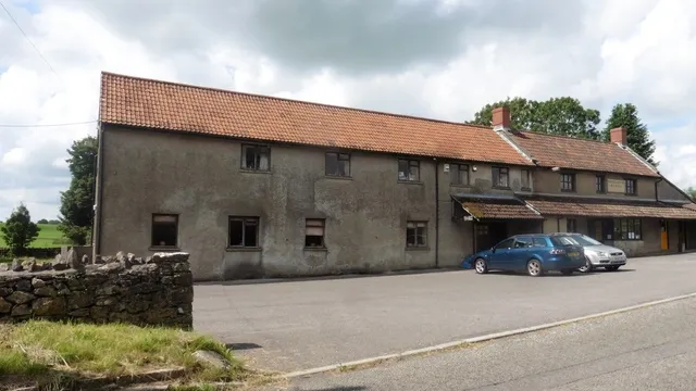 The Hunters Lodge Inn in Wells