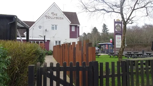 Hollybush Wolverhampton in Wolverhampton